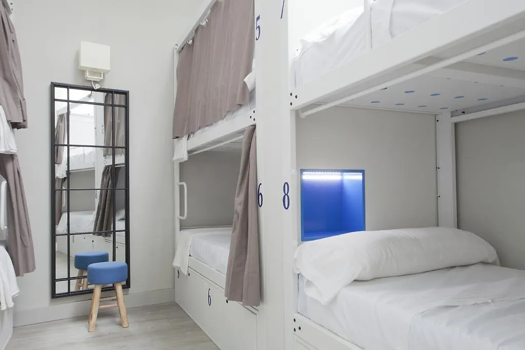 Malaga Stop Hostel Ab 0*,